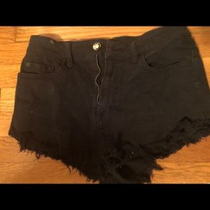 High waisted black shorts super cute!